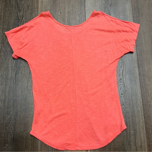 Coral open shoulder peep shoulder top - Picture 2 of 5